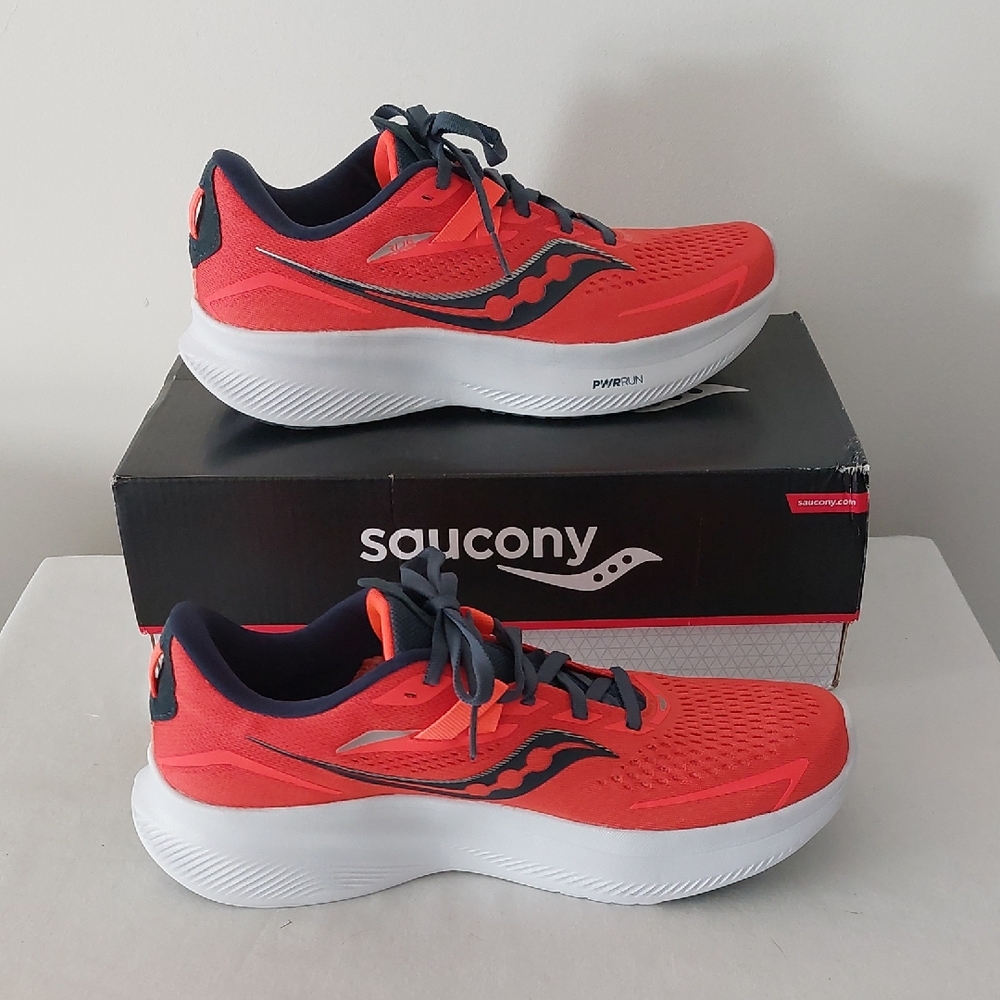 NWT Saucony Ride 15 Women